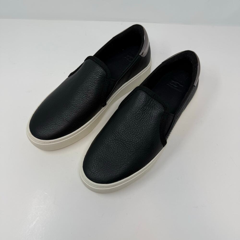 Ugg Jass Leather Slip-on Sneaker Womens 8 Black Silver Preppy Casual Shoes NWT - Picture 2 of 12